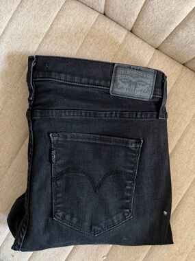 Levi's Black 720 High Rise Super Skinny Jeans